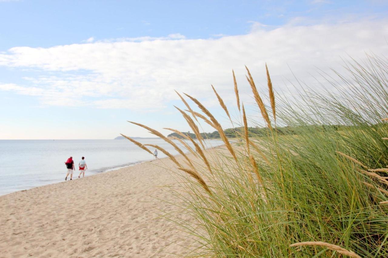 Strandnah Mit Balkon, Gratis Nutzung Vom Ahoi Erlebnisbad Und Sauna In Sellin - Strandhaus Moenchgut Fewo21 Лобе Екстериор снимка